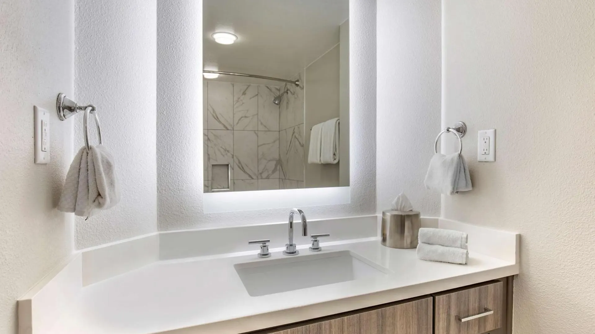 Курортный комплекс Hilton Grand Vacations Club On The Las Vegas Strip